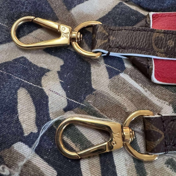 Louis Vuitton Brown Monogram Strap with Red Interior - Picture 8 of 14